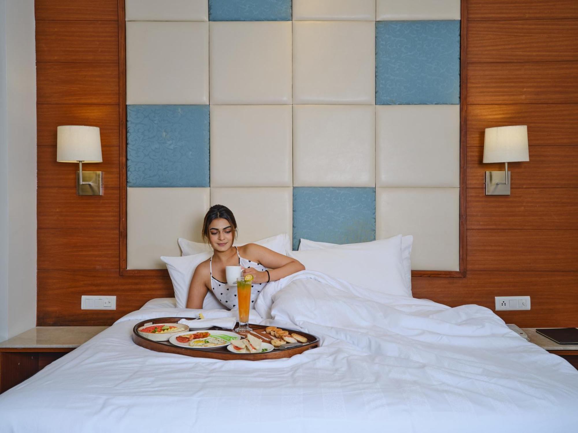 Best Western Country Woods Ambāla المظهر الخارجي الصورة